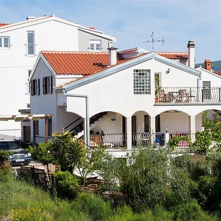 Vedran Apartamento